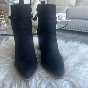 Maurices Black Over Ankle Boots with Tassels sz 6.5